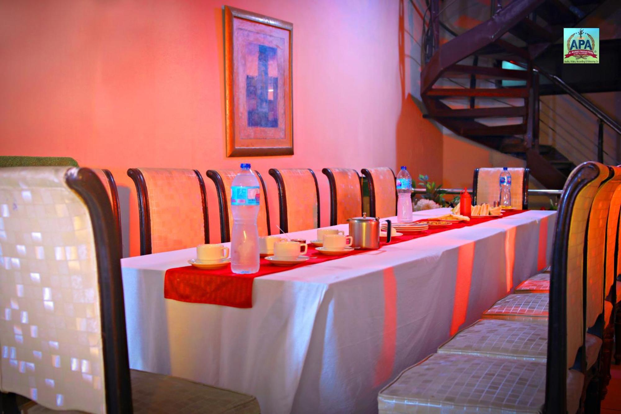Quick Continental Hotel - Jail Road Lahore Ngoại thất bức ảnh