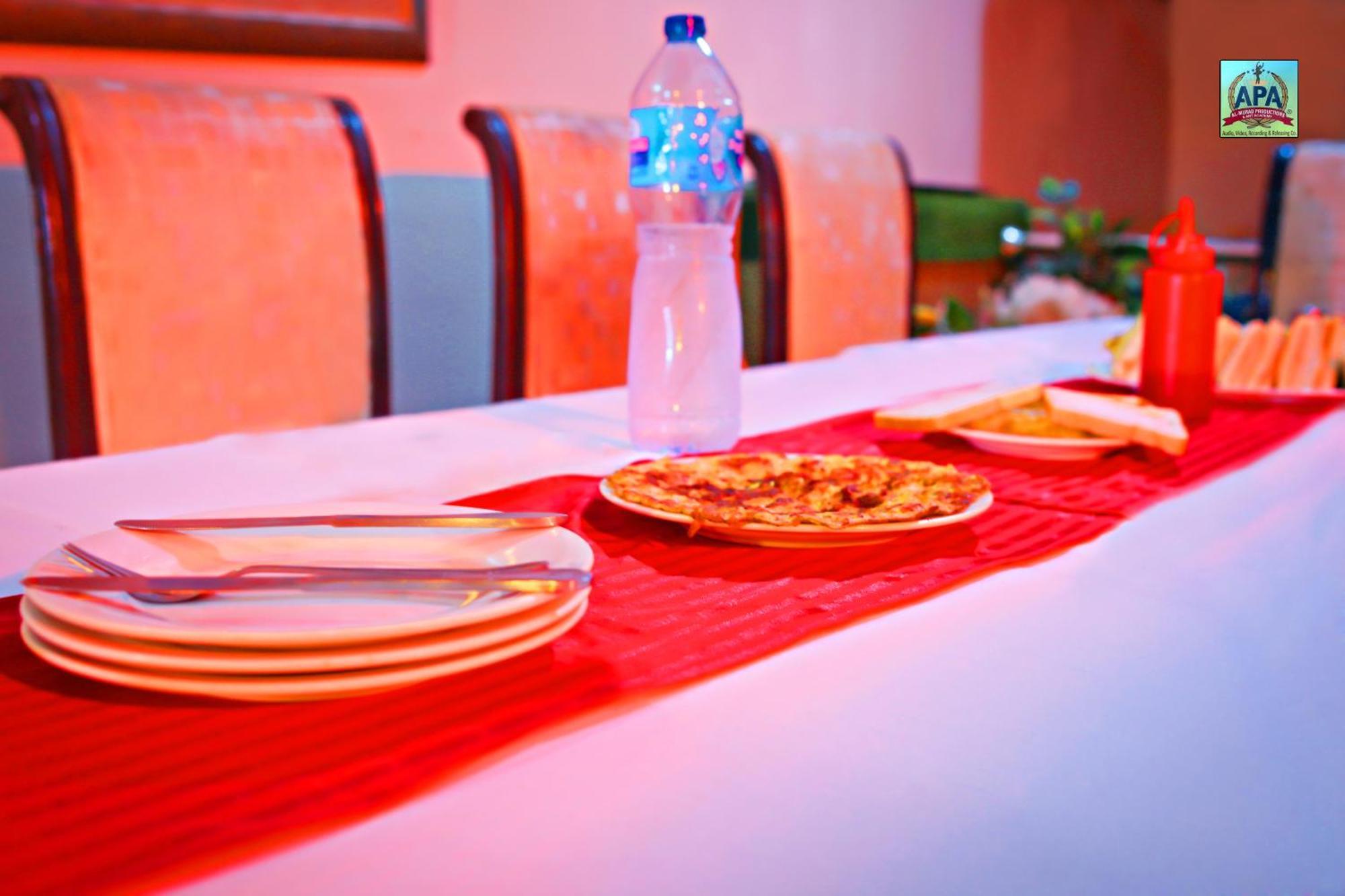 Quick Continental Hotel - Jail Road Lahore Ngoại thất bức ảnh