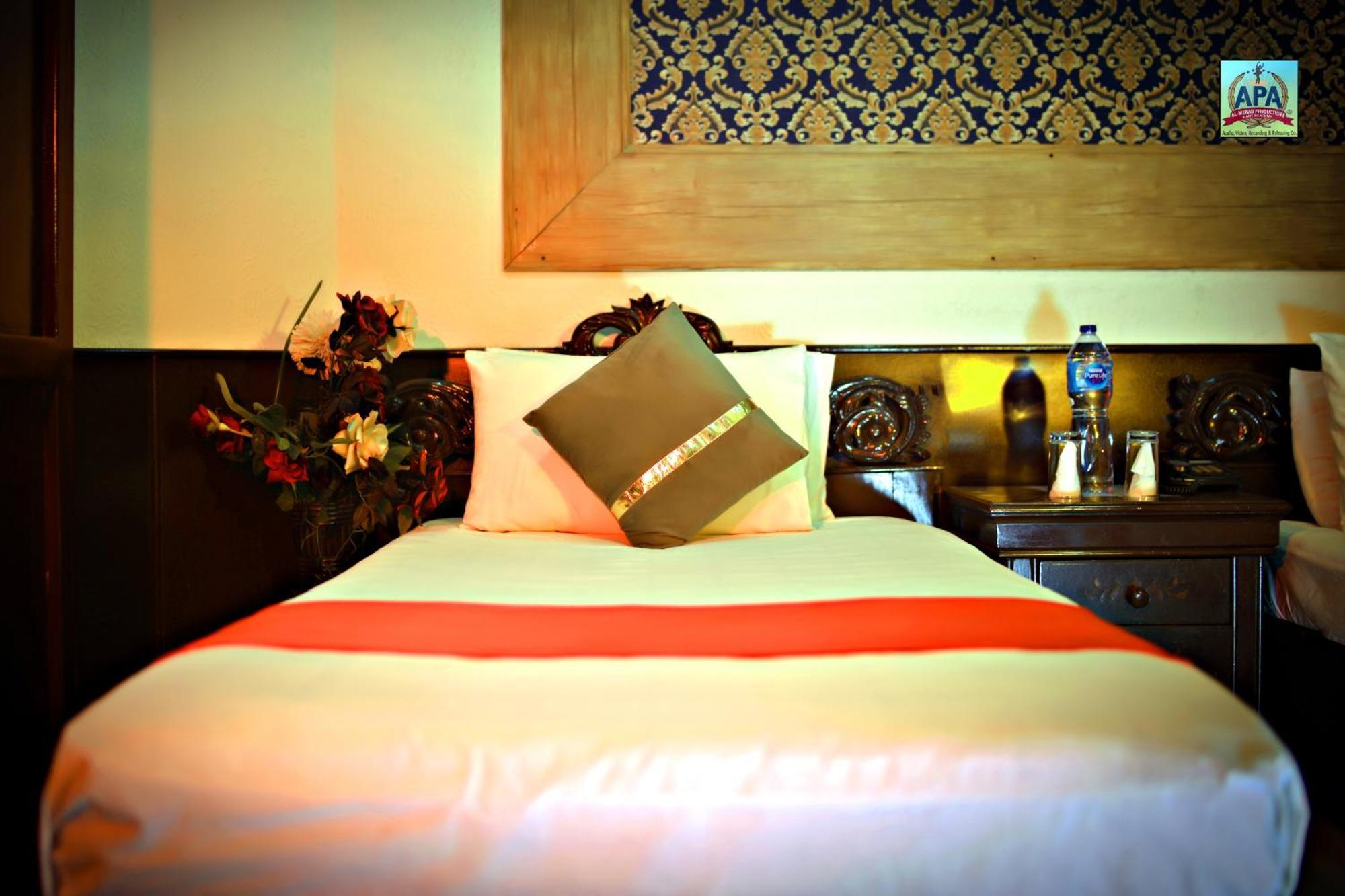 Quick Continental Hotel - Jail Road Lahore Ngoại thất bức ảnh