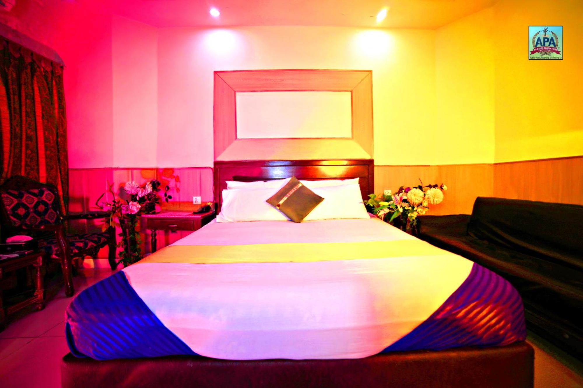 Quick Continental Hotel - Jail Road Lahore Ngoại thất bức ảnh